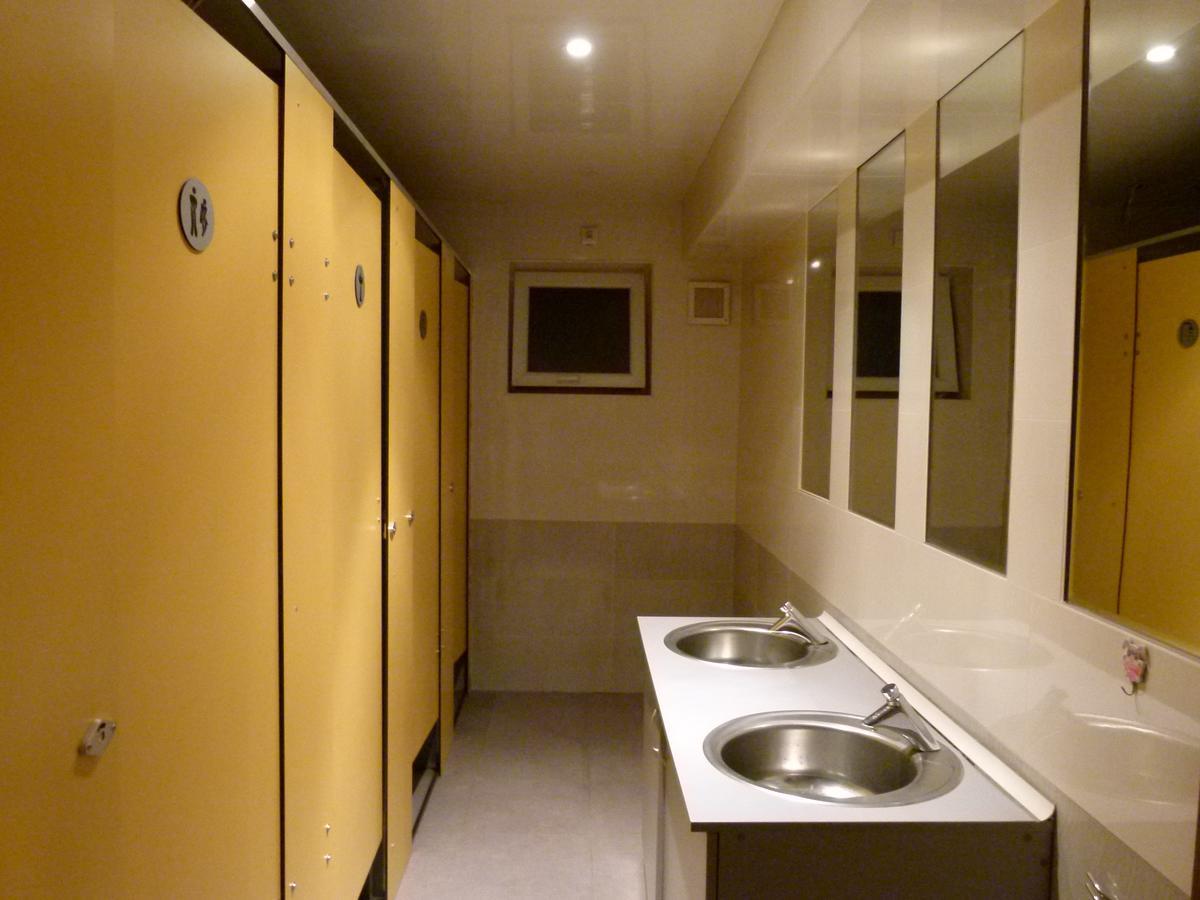 Why Me Eco-Friendly Hostel Tbilisi Bagian luar foto