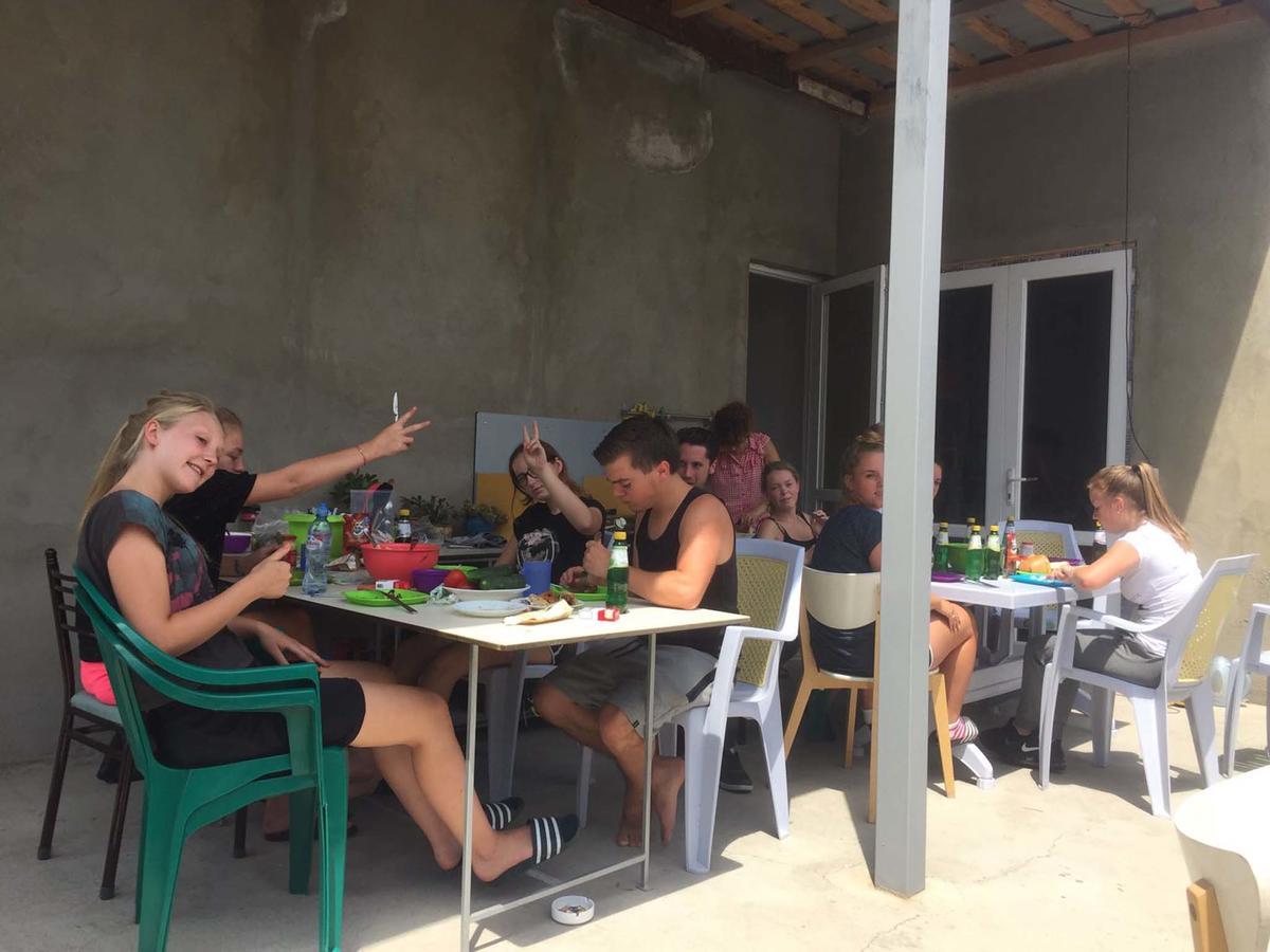 Why Me Eco-Friendly Hostel Tbilisi Bagian luar foto