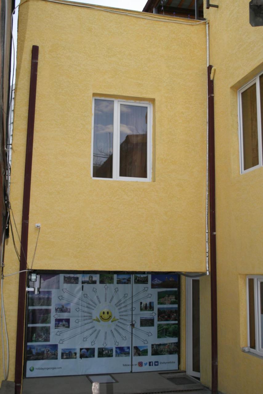 Why Me Eco-Friendly Hostel Tbilisi Bagian luar foto